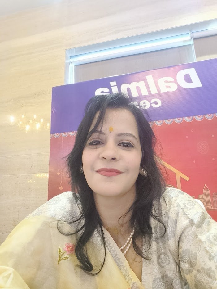 Astrologer Manisha Bharati Tarot Reader in Prayagraj India