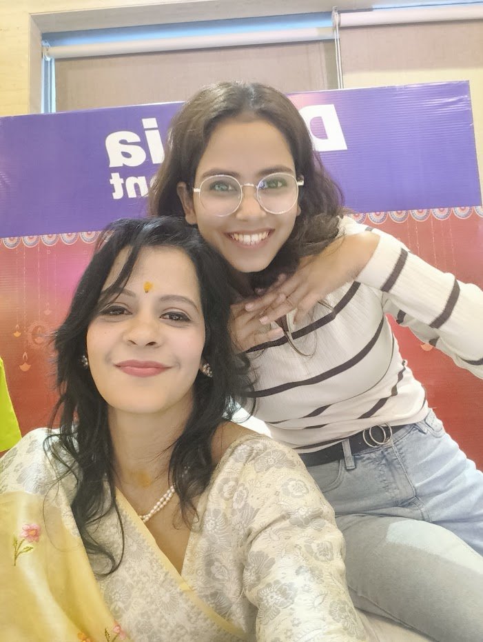 Astrologer Manisha Bharati Tarot Reader in Prayagraj India